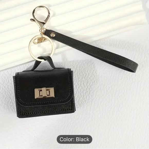 Accessories - Micro-Bag Black Faux Leather Turn-Lock Mini Bag Keychain Bag Charm NIP